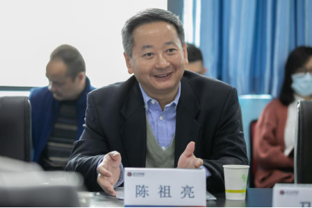 武汉学院校党委书记陈祖亮致辞.